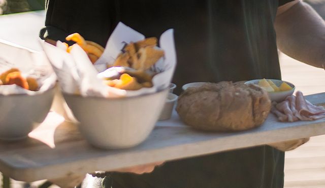 Medewerker bediening